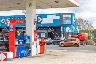 AdBlue en station-service : pourquoi l’anticiper sur les longs trajets